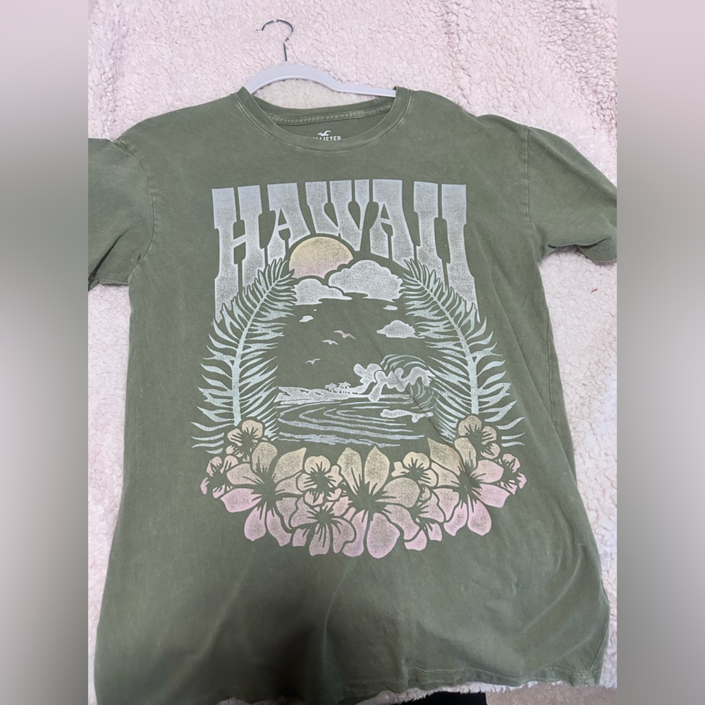 Hollister Olive Green Crewneck Tee with Faded Graphic